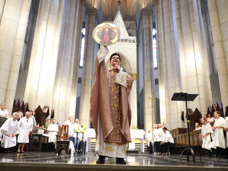 Santa Missa da Família Evangelizar na Catedral da Sé