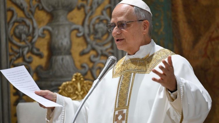 Papa Leão XIV celebra primeira homilia e conclama à unidade e esperança